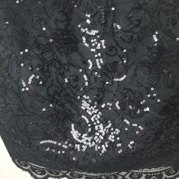 Jodi Kristopher black sequin lace top size… - Picture 5 of 6